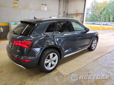 Trzecie zdjęcie samochodu z tyłu: 2018 AUDI Q5 PREMIUM VIN:WA1ANAFY1J2009427 - miniatura