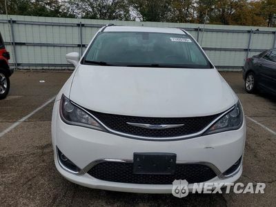 Piąte zdjęcie samochodu w środku: 2018 CHRYSLER PACIFICA TOURING L PLUS VIN:2C4RC1EG9JR306177 - miniatura