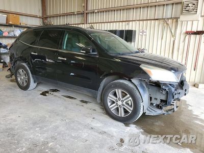 Czwarte zdjęcie samochodu z boku: 2017 CHEVROLET TRAVERSE LT VIN:1GNKRGKD5HJ274010 - miniatura