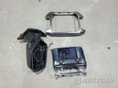 Zdjęcie 12 z 13 samochodu: 2014 CHEVROLET SILVERADO K1500 LT VIN:1GCVKREC1EZ413572 - miniatura