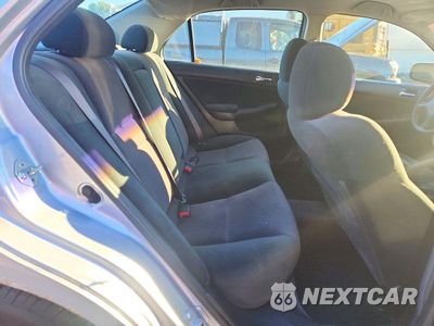 Zdjęcie 10 z 12 samochodu: 2004 HONDA ACCORD LX VIN:1HGCM56354A093907 - miniatura