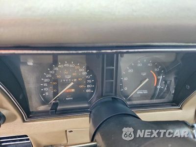 Zdjęcie 9 z 12 samochodu: 1982 CHEVROLET CORVETTE VIN:1G1AY0788C5109296 - miniatura
