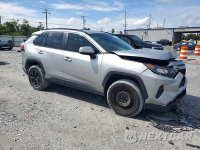 Czwarte zdjęcie samochodu z boku: 2021 TOYOTA RAV4 LE VIN:2T3K1RFV3MW126352 - miniatura