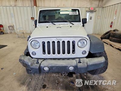 Piąte zdjęcie samochodu w środku: 2017 JEEP WRANGLER UNLIMITED SPORT VIN:1C4BJWDGXHL503013 - miniatura