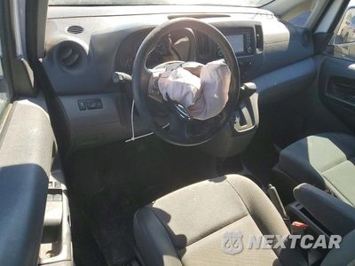 Zdjęcie 8 z 12 samochodu: 2015 NISSAN NV200 SV VIN:3N6CM0KN3FK721342 - miniatura