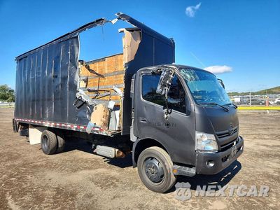 Czwarte zdjęcie samochodu z boku: 2018 HINO 195 BOX TRUCK VIN:JHHSDM2H8JK006493 - miniatura