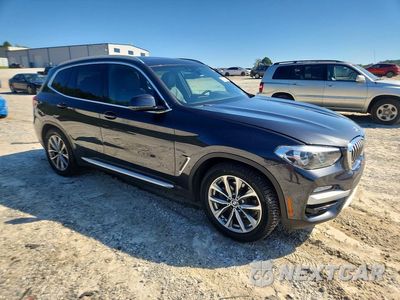 Czwarte zdjęcie samochodu z boku: 2019 BMW X3 SDRIVE30I VIN:5UXTR7C52KLE98479 - miniatura