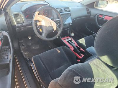 Zdjęcie 8 z 13 samochodu: 2004 HONDA ACCORD LX VIN:1HGCM71274A019348 - miniatura