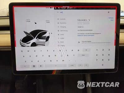 Zdjęcie 9 z 13 samochodu: 2025 TESLA MODEL Y VIN:7SAYGDEE3SF292048 - miniatura