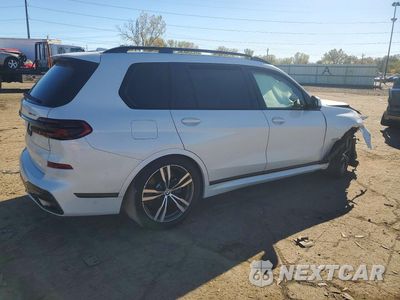 Trzecie zdjęcie samochodu z tyłu: 2024 BMW X7 XDRIVE40I VIN:5UX23EM07R9S99372 - miniatura