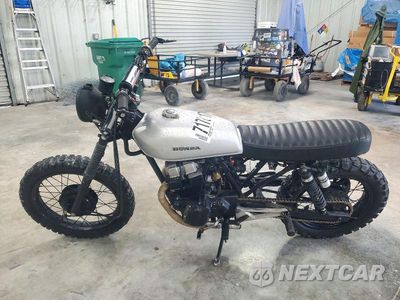 Trzecie zdjęcie samochodu z tyłu: 2008 HONDA CB250 VIN:JH2MC24028K500828 - miniatura