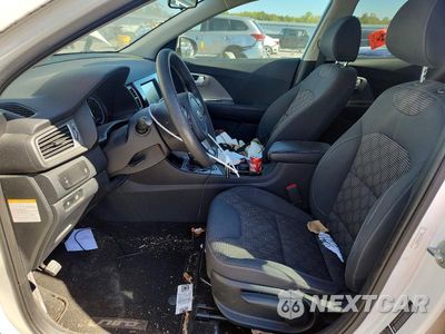 Zdjęcie 7 z 12 samochodu: 2017 KIA NIRO LX VIN:KNDCB3LC6H5048387 - miniatura