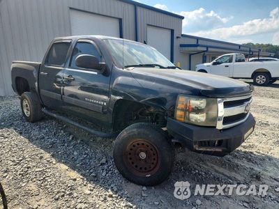 Czwarte zdjęcie samochodu z boku: 2007 CHEVROLET SILVERADO C1500 CREW CAB VIN:3GCEC13C77G551671 - miniatura