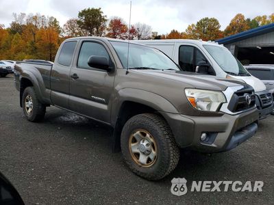 Czwarte zdjęcie samochodu z boku: 2015 TOYOTA TACOMA V6 VIN:5TFUU4EN4FX110244 - miniatura