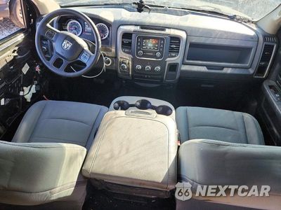 Zdjęcie 8 z 12 samochodu: 2017 RAM 1500 ST VIN:3C6RR6KT8HG668375 - miniatura