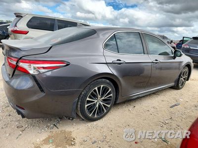Trzecie zdjęcie samochodu z tyłu: 2020 TOYOTA CAMRY SE VIN:4T1M11AK7LU390303 - miniatura
