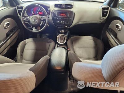 Zdjęcie 8 z 12 samochodu: 2016 KIA SOUL BASE VIN:KNDJN2A22G7249211 - miniatura