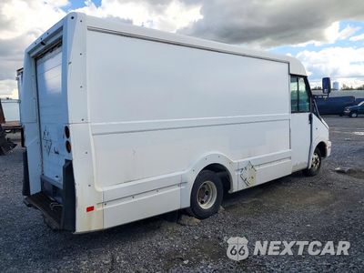 Trzecie zdjęcie samochodu z tyłu: 2017 ISUZU REACH DELIVERY VAN VIN:JALB4T170H7W00285 - miniatura