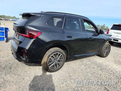Trzecie zdjęcie samochodu z tyłu: 2023 BMW X1 XDRIVE28I VIN:WBX73EF0XP5X60883 - miniatura