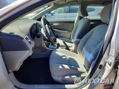 Zdjęcie 7 z 12 samochodu: 2010 TOYOTA COROLLA LE VIN:1NXBU4EE5AZ253703 - miniatura