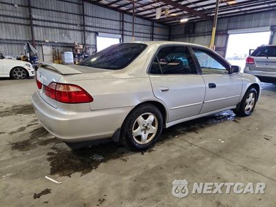 Trzecie zdjęcie samochodu z tyłu: 1998 HONDA ACCORD EX VIN:1HGCG165XWA077044 - miniatura