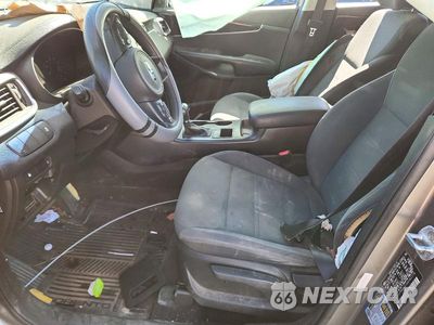 Zdjęcie 7 z 14 samochodu: 2016 KIA SORENTO LX V6 VIN:5XYPGDA51GG142776 - miniatura