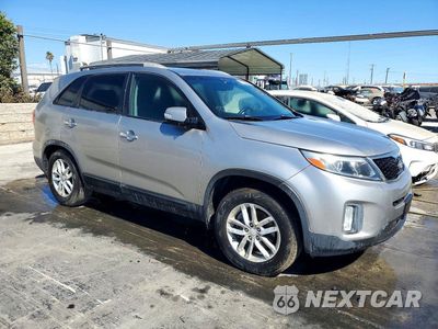 Czwarte zdjęcie samochodu z boku: 2015 KIA SORENTO LX VIN:5XYKT4A67FG592543 - miniatura