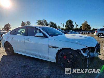 Czwarte zdjęcie samochodu z boku: 2022 JAGUAR XF R-DYNAMIC SE VIN:SAJBL4GX8NCY90958 - miniatura