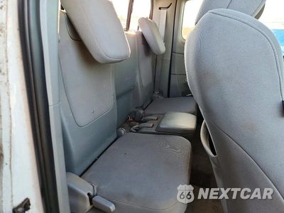 Zdjęcie 10 z 12 samochodu: 2010 TOYOTA TACOMA V6 VIN:5TEUU4EN6AZ689643 - miniatura