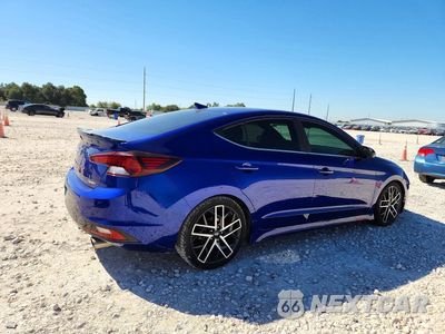 Trzecie zdjęcie samochodu z tyłu: 2020 HYUNDAI ELANTRA SPORT VIN:KMHD04LB5LU933729 - miniatura