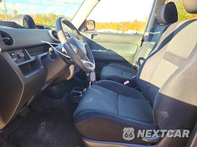 Zdjęcie 7 z 12 samochodu: 2006 SCION XB BASE VIN:JTLKT324464093161 - miniatura