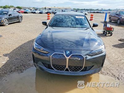 Piąte zdjęcie samochodu w środku: 2024 BMW I4 EDRIVE 35 VIN:WBY43AW05RFR55911 - miniatura