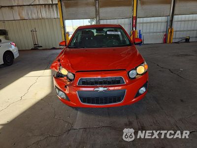 Piąte zdjęcie samochodu w środku: 2013 CHEVROLET SONIC LT VIN:1G1JC5SH8D4154104 - miniatura