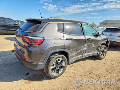 Trzecie zdjęcie samochodu z tyłu: 2018 JEEP COMPASS TRAILHAWK VIN:3C4NJDDB6JT198688 - miniatura