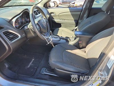 Zdjęcie 7 z 12 samochodu: 2014 DODGE AVENGER SE VIN:1C3CDZAB6EN112581 - miniatura