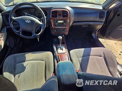 Zdjęcie 8 z 12 samochodu: 2004 HYUNDAI SONATA GLS VIN:KMHWF35H14A993738 - miniatura