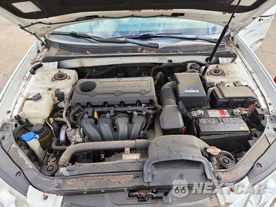 Zdjęcie 11 z 12 samochodu: 2010 HYUNDAI SONATA GLS VIN:5NPET4AC1AH645600 - miniatura