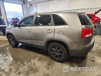 Drugie zdjęcie samochodu z przodu: 2011 KIA SORENTO LX VIN:5XYKT3A10BG037801 - miniatura