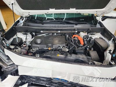 Zdjęcie 12 z 14 samochodu: 2024 TOYOTA RAV4 HYBRID XLE VIN:4T3RWRFV3RU147385 - miniatura