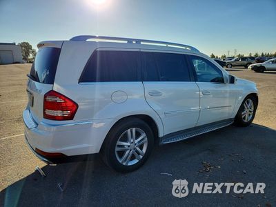 Trzecie zdjęcie samochodu z tyłu: 2011 MERCEDES-BENZ GL 450 4MATIC VIN:4JGBF7BE6BA739679 - miniatura