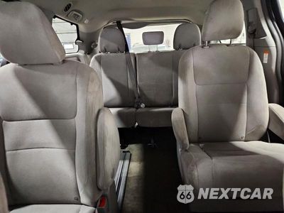Zdjęcie 10 z 13 samochodu: 2018 TOYOTA SIENNA L VIN:5TDZZ3DCXJS948536 - miniatura