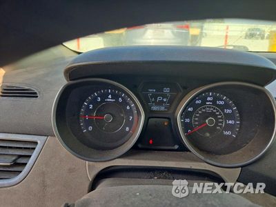 Zdjęcie 9 z 12 samochodu: 2014 HYUNDAI ELANTRA SE VIN:5NPDH4AE1EH520732 - miniatura