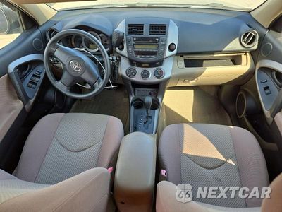 Zdjęcie 8 z 13 samochodu: 2007 TOYOTA RAV4 BASE VIN:JTMZD33V676045861 - miniatura