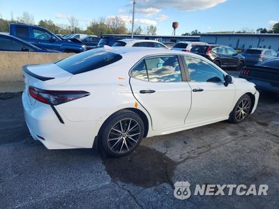 Trzecie zdjęcie samochodu z tyłu: 2021 TOYOTA CAMRY SE VIN:4T1G11AK7MU461207 - miniatura