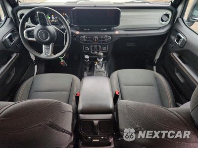 Zdjęcie 8 z 12 samochodu: 2024 JEEP WRANGLER SAHARA 4XE VIN:1C4RJXP61RW276897 - miniatura