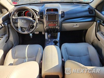 Zdjęcie 8 z 13 samochodu: 2011 KIA SORENTO VIN:5XYKW4A23BG108897 - miniatura