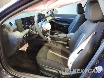 Zdjęcie 7 z 12 samochodu: 2026 HYUNDAI SONATA HYBRID BLUE VIN:KMHL24JJ0TA175378 - miniatura
