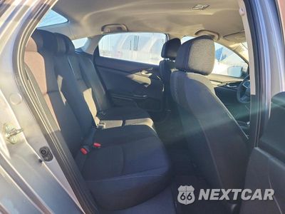 Zdjęcie 10 z 12 samochodu: 2018 HONDA CIVIC LX VIN:19XFC2F55JE033889 - miniatura