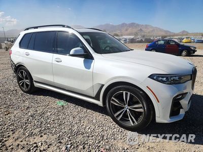 Czwarte zdjęcie samochodu z boku: 2022 BMW X7 XDRIVE40I VIN:5UXCW2C02N9K34757 - miniatura