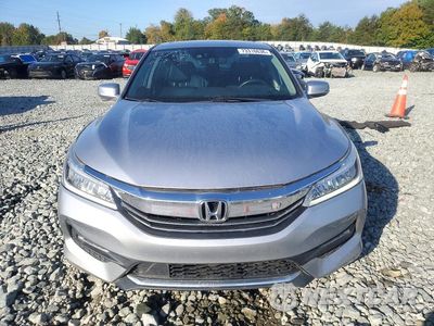 Piąte zdjęcie samochodu w środku: 2016 HONDA ACCORD TOURING VIN:1HGCR3F9XGA021891 - miniatura